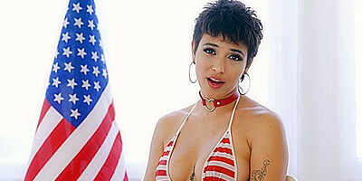Brooklyn Gray - A Naughty 4th Of July