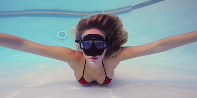 Masturbations Orgasms Sex And Blowjobs In The Swimming Pool
