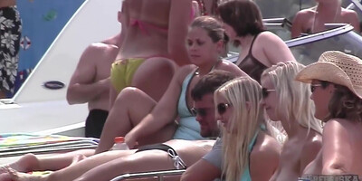 At Partycove There Was Lots Of Pussy Eating And Random Girls Giving Bjs