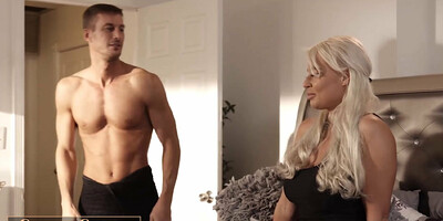 Hot Wife With Huge Tits London River Has Sex