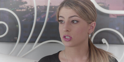 Therapist Penny Pax helps her patient Whitney Wright to get over addiction