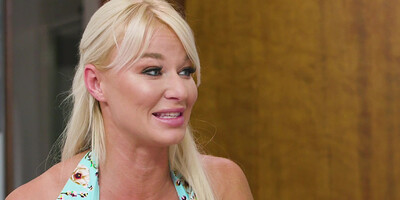 Experienced mom Kenna James teaches stepdaughter London River how to be a good slut