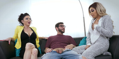 Aaliyah Hadid and Jessica Jaymes delicious fuck sesh