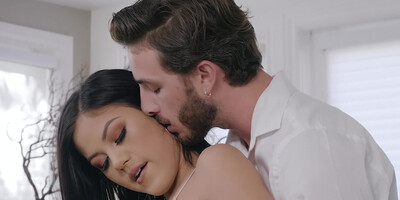 Asian Kendra Spade presents itself as a gift