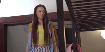 Natural tit teen Isabella De Laa banged from behind in a fake hostel