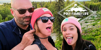 AKGINGERSNAPS & Lana Mars in Poly Family Life: Alaska Road Trip - Episode 1