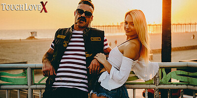 TOUGHLOVEX Third wheel with sexy blonde Kenna James