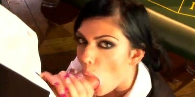 Roxy Panther vs Ian Scott