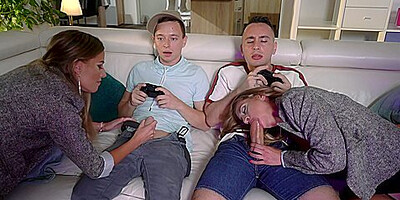 Seeing Double With Silvia Dellai And Eveline Dellai