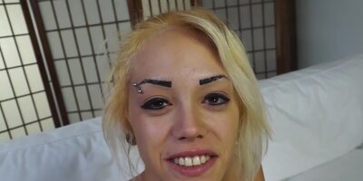 Petite cutie Indiya Mirales sex and facial