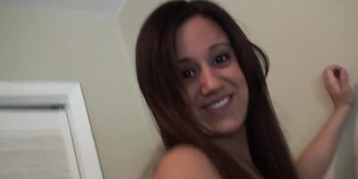 Guy fucks lusty babe while his girlfriend takes pictures