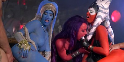 Star Wars cosplay sex party with three hot chicks and two studs