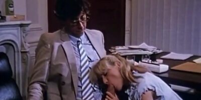 Carole Pierac And Laura Clair - Fucking In A Cinema Room And Cum Pussy (eyaculada En Vagina)