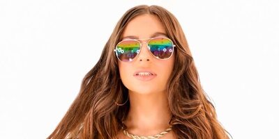 April Olsen: Young Anal Up-And-Cummer!