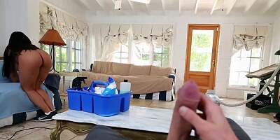 Man allowed Priya Price to postpone cleaning for blowjob