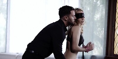 Small teenie blindfolder and fucked on the couch