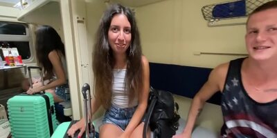 2 Guys Cheated A Fellow Traveler For A On The Train - Katty West