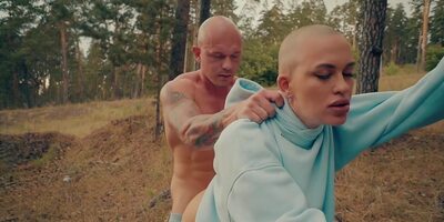 A Student Was Fucked Hard In The Forest And Finished In Her Mouth