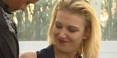 Sex fuer die stelle als aushilfe! Teen vom boss gefickt!