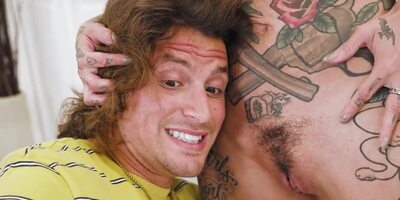 Stepsister tastes stepbro's cock with mouth and twat