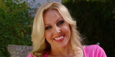 Blonde Milf Julia Gets A Fat And Long Pecker Inside Her Mouth - Julia Ann And Julia Pink