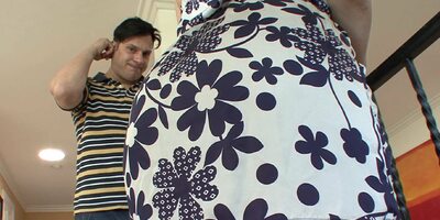 Bitch gives a cock sucking before getting cunt rammed