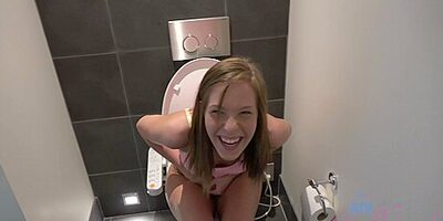 Molly Manson In 04 - 4k