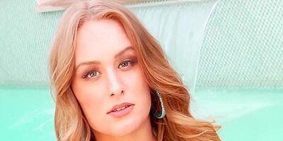 Cutie MILF With Juicy Ass