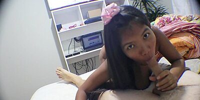 10 Weeks Pregnant Thai Teen Gives Blowjob And Gets Cum In Mouth And Swallows