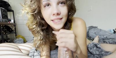 Amazing Sloppy Morning Blowjob