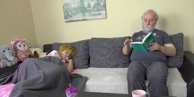 Amber Deep & Faun in Old Perv Gets Off With Girl With Glasses - Porncz