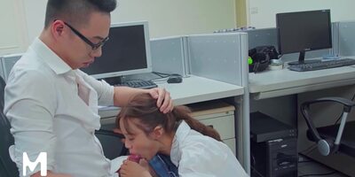 Model - Really Beautiful Asian Teen Slut Fucked Everywhere In The Office And Screams Out Loud!