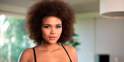 Foxy Ladies - Scene 4