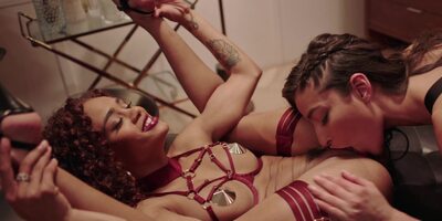 Young bitches Emily Willis and Scarlit Scandal fuck each other with sex toys