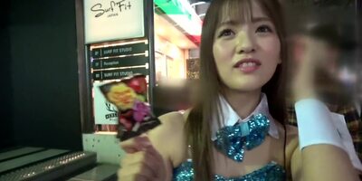 プリ尻美女をナンパさっそく脱がしてスレンダー美尻に立ちバックで突きまくる