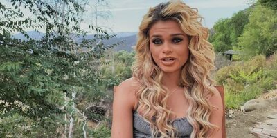 November TOTM - Lady Of The Canyon