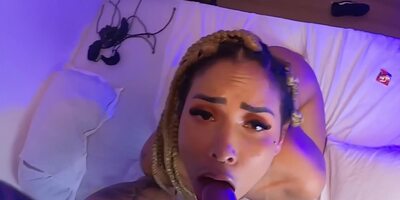 In Its First Exclusive Scene With Another Ac - Poca Hontas