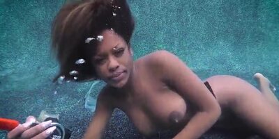 Scuba Masturbation With Lola Chanel