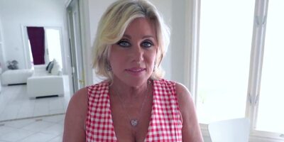 Chesty stepmom pleases son with good birthday sex