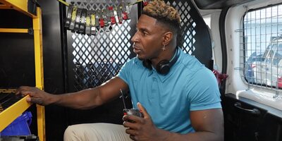 Bitch Kiki Klout was caught cheating and fucked in two cocks