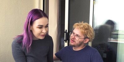 Step sister learns to do blowjob.