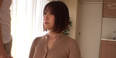 有名女子アナ似の人妻さんがデビュー作でいきなり乱れまくりｗ