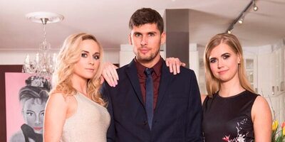 Violette Pink Makes a Cum Back in Trio With Vinna Reed