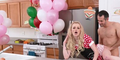 Brock Cooper and Hyley Winters are banging in the kitchen