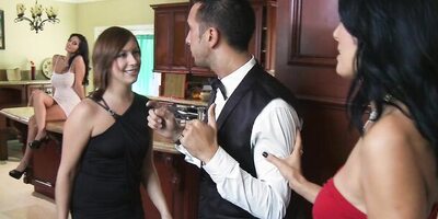 Busty cougar Ava Addams enjoys sucking Keiran Lee's hard cock