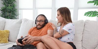 Dickstracting Her Gamer BF