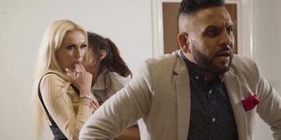 Great threesome in the kitchen with busty MILF Amber Jayne