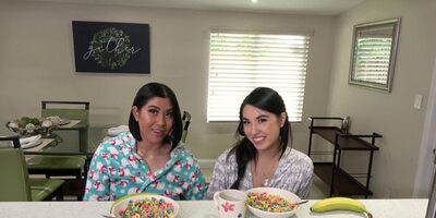 My Sneaky Scissoring Step-Daughters