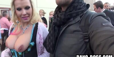 Porno Challenge Treibts Auf Dem Oktoberfest With Aische Pervers