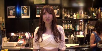 ドエロボディの淫乱スナックママ男のチンポを吟味して酔った勢いでめちゃくちゃハメる